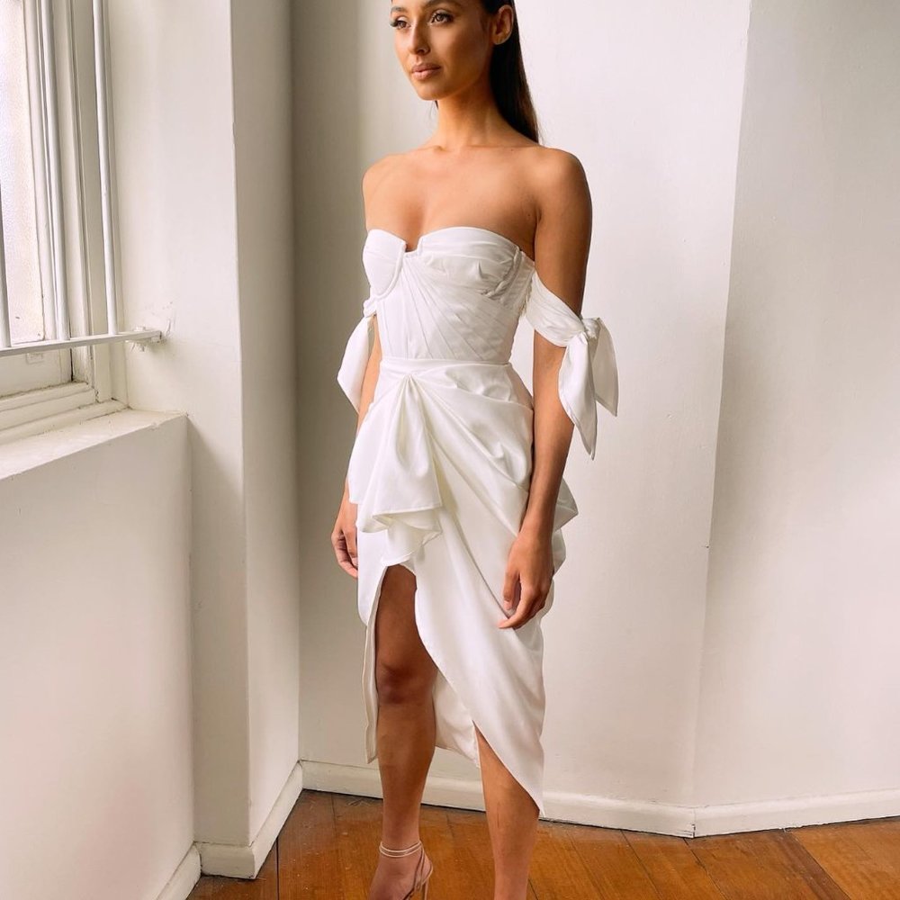 NWT Eliya The Label Yolanda Dress